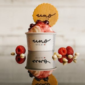 uno gelato - white chocolate raspberry swirl